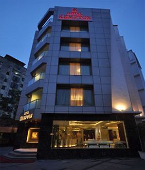 Kempton Hotel Calcutta Exterior foto