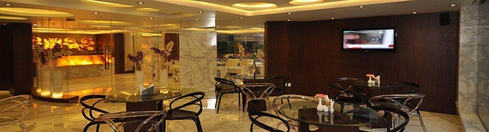 Kempton Hotel Calcutta Exterior foto