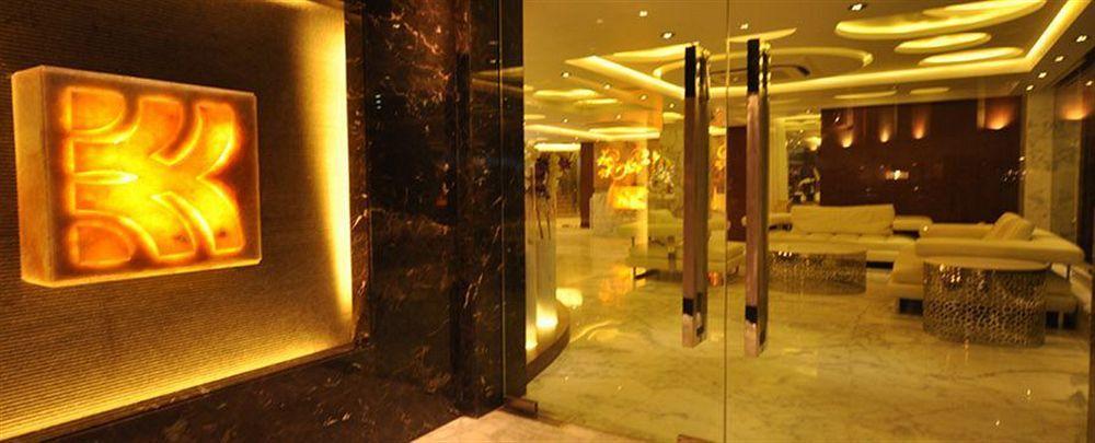 Kempton Hotel Calcutta Exterior foto